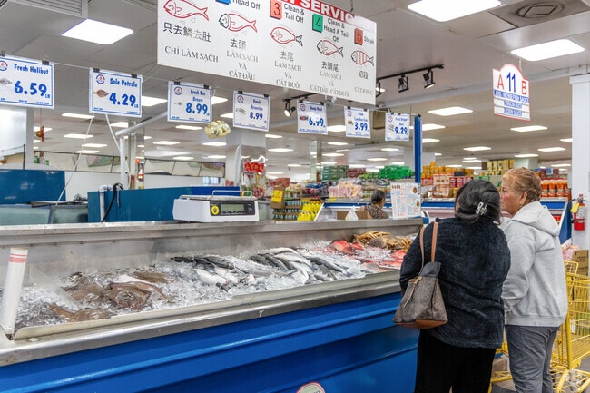 Chollas Creek residents have options for international supermarkets such as Vien-Dong.