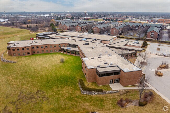 Hawthorn Middle School South serves grades 6-8.