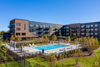 2200 Progress Pkwy, Schaumburg, IL 60173