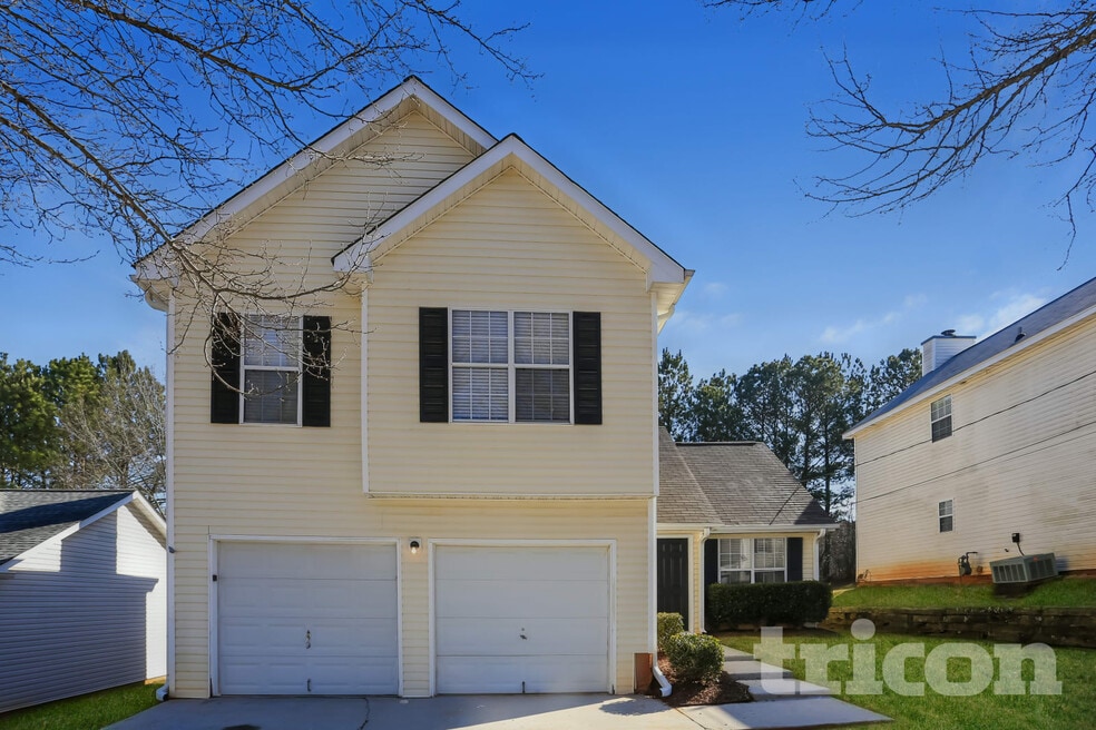 4276 Ward Bluff Dr, Ellenwood, GA 30294 - photo 1