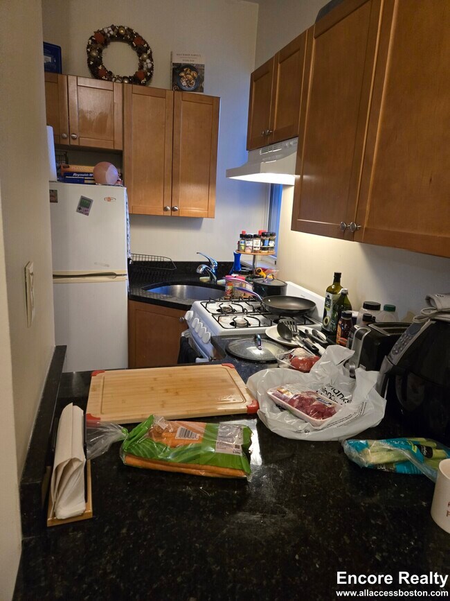 1189 Commonwealth Ave unit 27, Boston, MA 02134 - photo 3