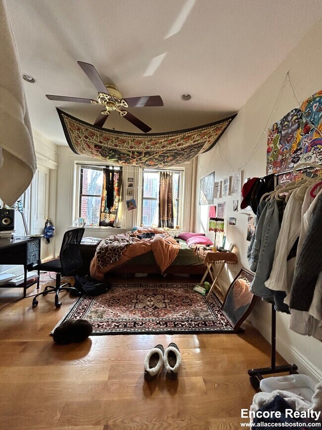 255 Kelton St unit 7, Allston, MA 02134 - photo 4