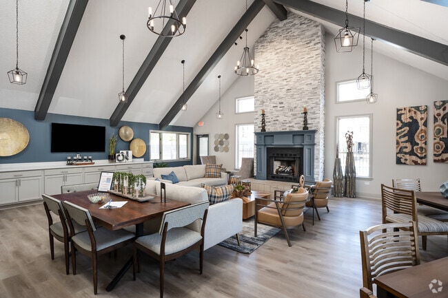 The Pointe at East River Place, Jackson, MS 39202 - photo 3