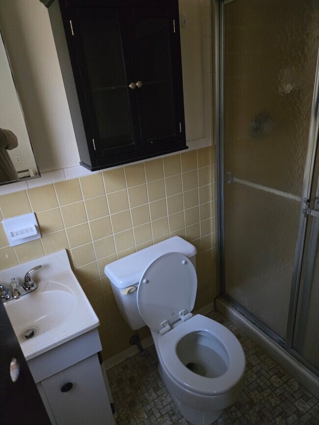 1456 Nepperhan Ave unit 2, Yonkers, NY 10703 - photo 5