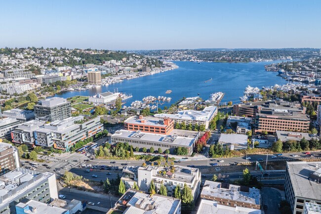 Mercerview Apartments, Seattle, WA 98109 - photo 3