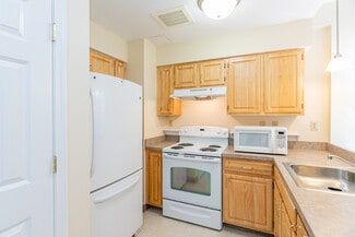 51-55 W Main St, New Britain, CT 06051