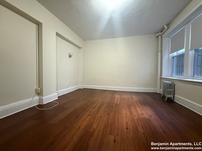 1860 Commonwealth Ave unit 4, Boston, MA 02135 - photo 3