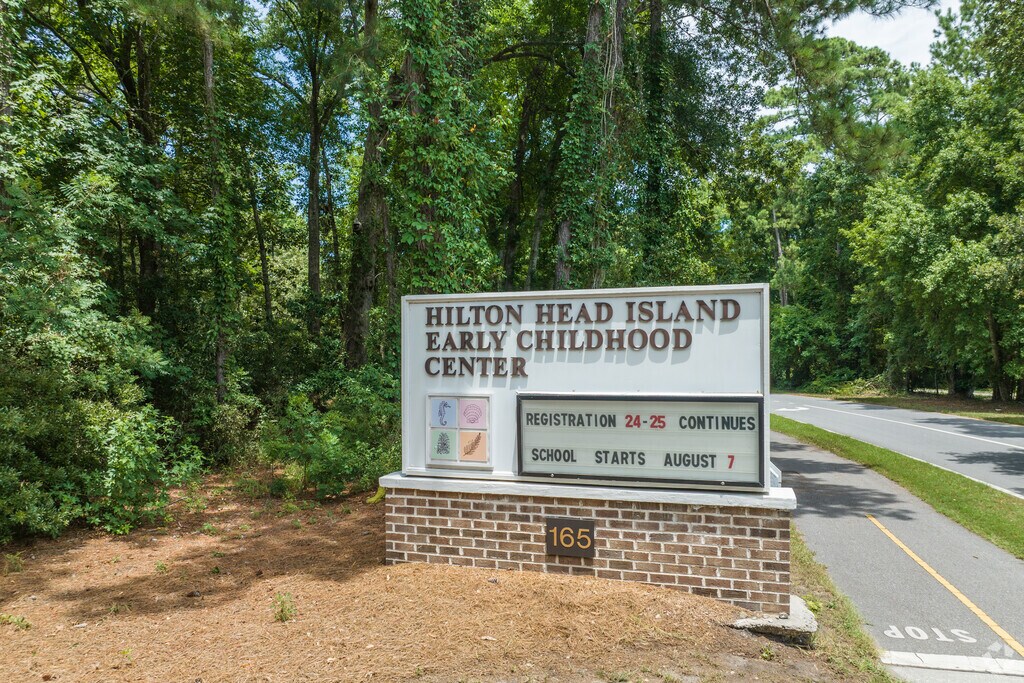 Hilton Head Island Early Childhood Center has an overall B grade on Niche.