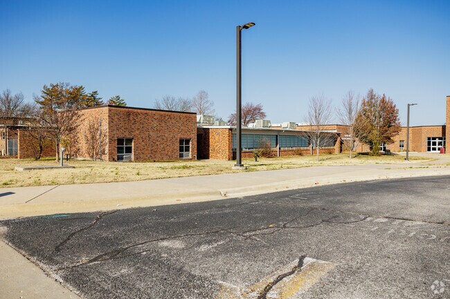 Stapleton Elementary School serves students in grades Kindergarten through 5th.