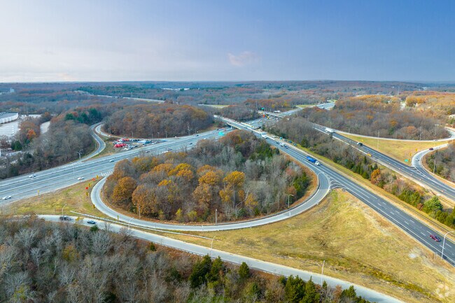 Interstate 296 and RI-146 connect Lincoln's Manville-Albion to the rest of the state.