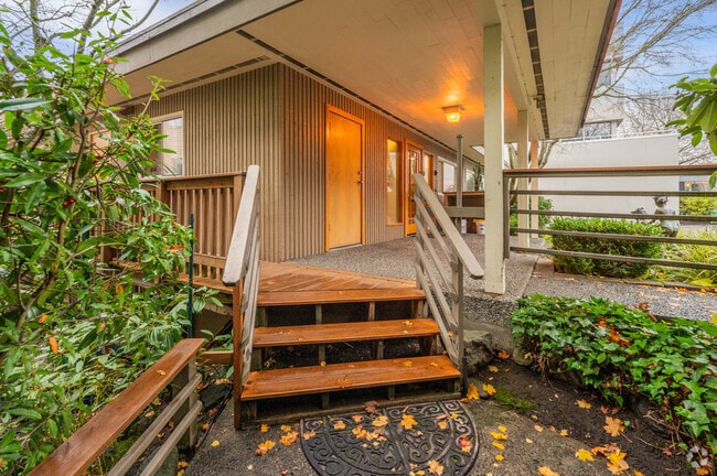 Early World Montessori.