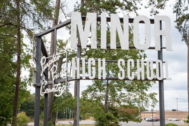 Learn with great minds at Minor High School near Forestdale.