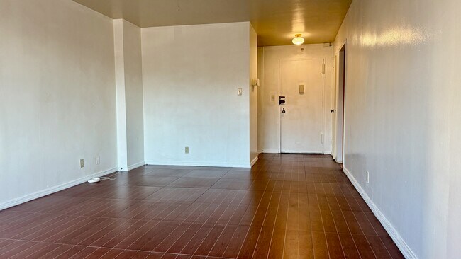 225 Saint Pauls Ave unit 11J, Jersey City, NJ 07306 - photo 6