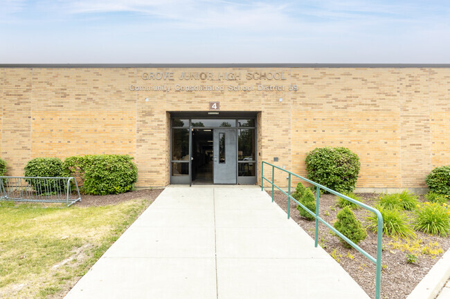 Entrance #4 to Grove Junior High School.