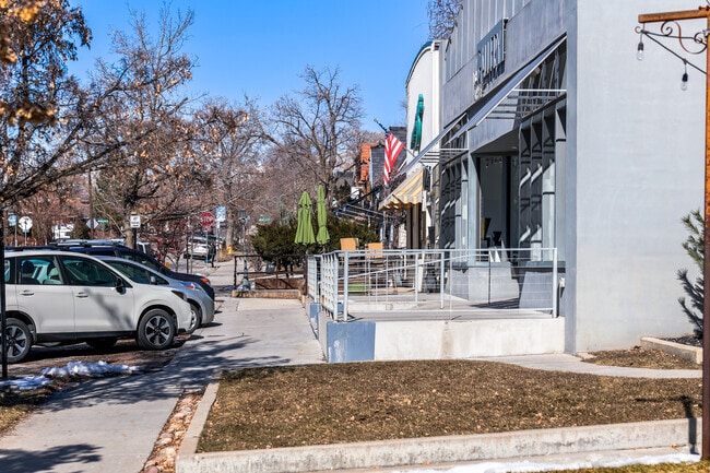 Living in Wasatch Hollow provides plenty of retail shops and restaurants.