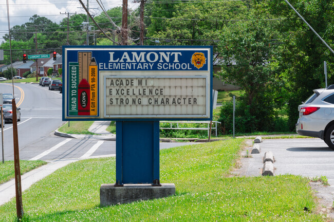 Sign for Lamont Elementary School in New Carrollton.