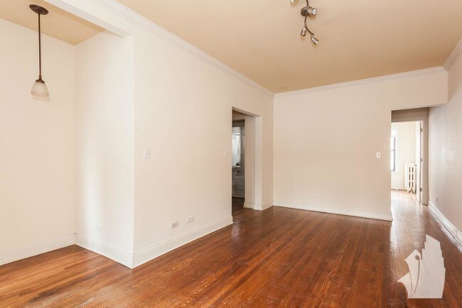 740 W Addison St unit 744-S1, Chicago, IL 60613 - photo 4