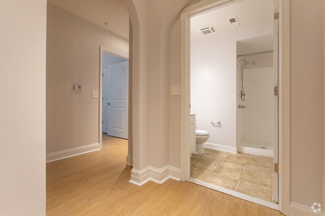 1 Bedroom, 1 Bath - 1st Floor