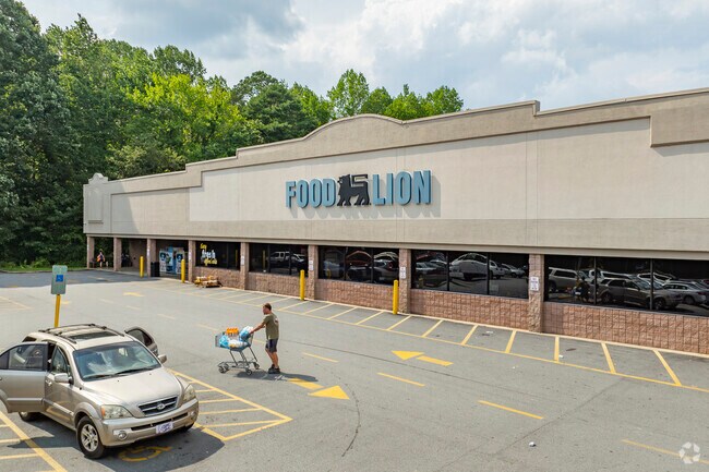 Food Lion is the go to stop for groceries and necessity of West Hickory-Westmont locals.