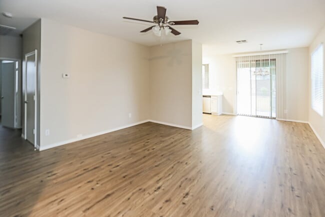 3139 W Pollack St, Phoenix, AZ 85041 - photo 7