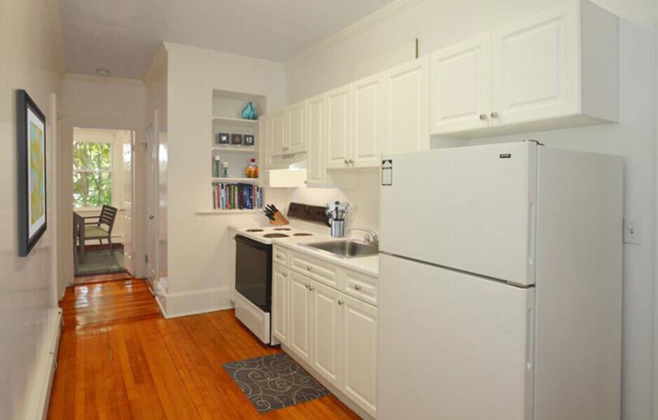 9 Fairbanks St unit 1, Brookline, MA 02446 - photo 1