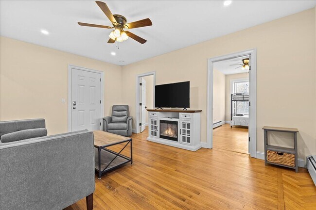 416 Pearl St unit 416 Pearl Street 3, Burlington, VT 05401 - photo 7