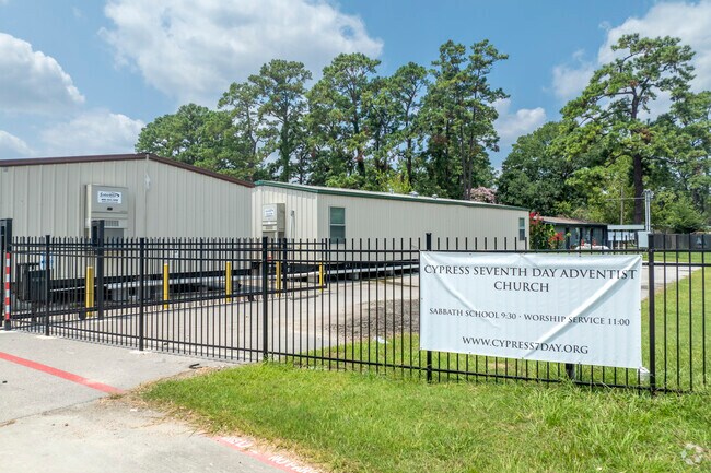 Houston Adventist Academy embraces community service through volunteer initiatives.