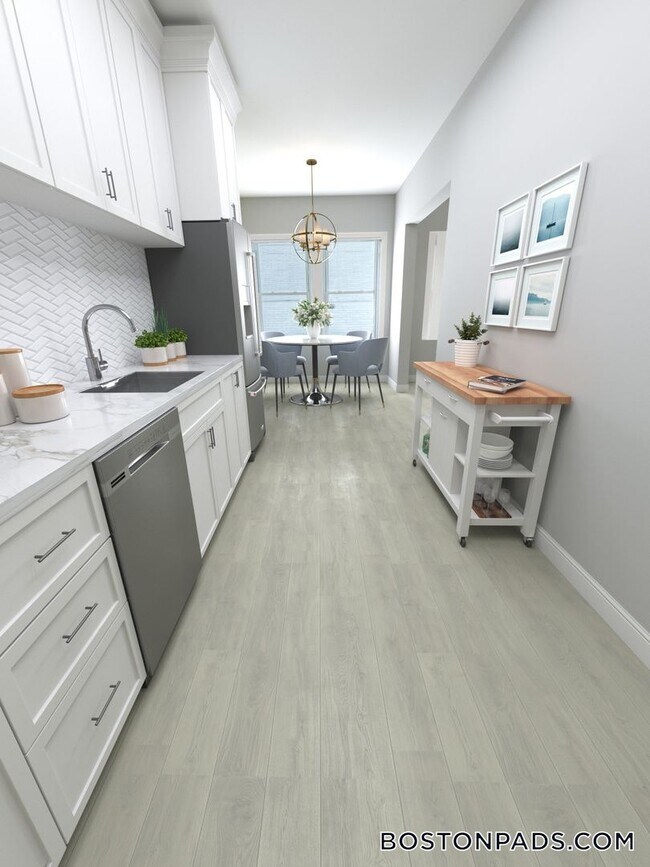 233 Lafayette St Unit 5, Salem, MA 01970