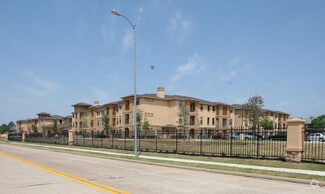 905 Langwick Dr, Houston, TX 77060