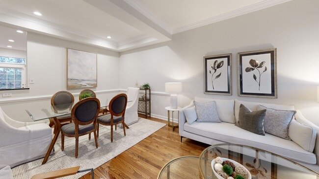 4560 Fair Valley Dr, Fairfax, VA 22033 - photo 2