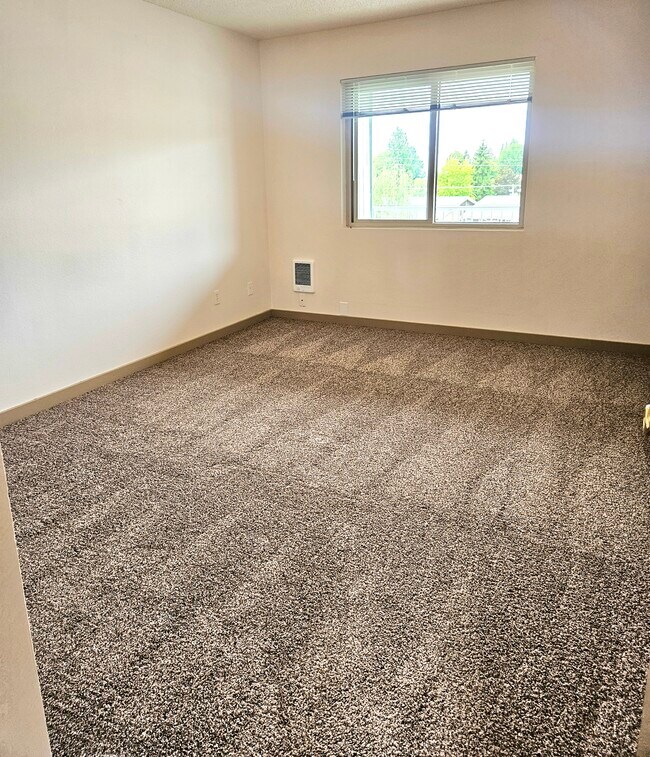 Olympic View, Tacoma, WA 98407 - photo 7