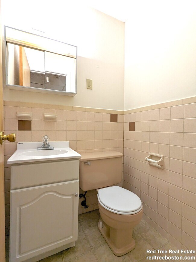 1137 Commonwealth Ave unit 7, Allston, MA 02134 - photo 6