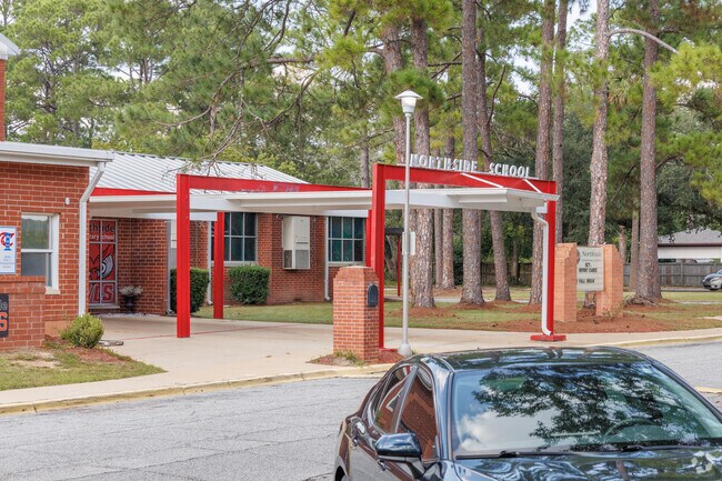 The student population of Northside Elementary School is 329 and the school serves grades PK-5.