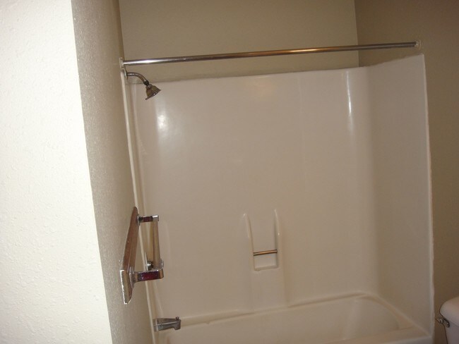 206 Broadway St unit C, Eau Claire, WI 54703 - photo 6