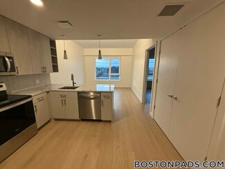 55 Brighton Ave Unit 609, Boston, MA 02134