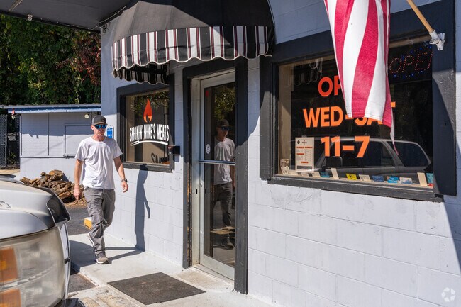 Smokin Mikes Meats is a staple in the Lakeshore neighborhood.