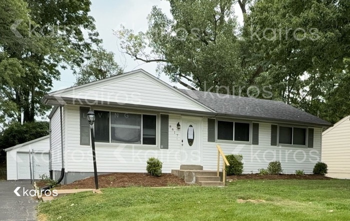 8617 Elwyn Dr, Hazelwood, MO 63042 - photo 1