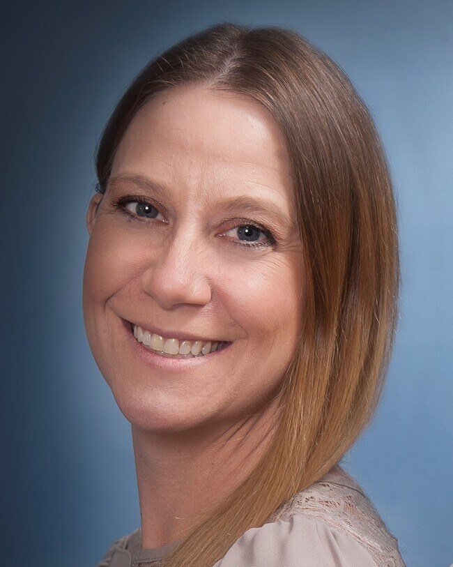 Angela Helton