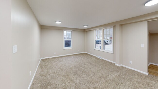 601 S Ohio St, Martinsville, IN 46151 - photo 2