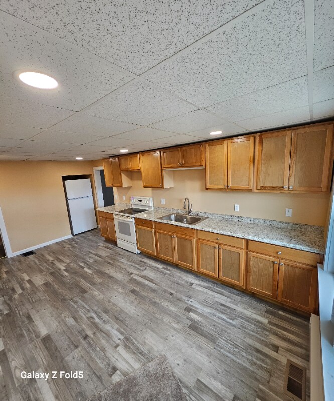 833 N Valley Ave unit 833 North Valley Ave, Olyphant, PA 18447 - photo 1