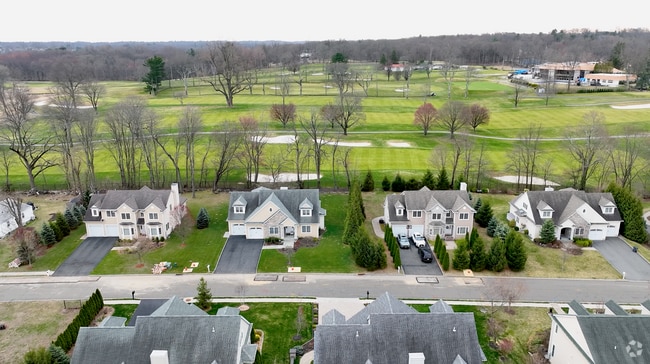 Fairview Westchester_560916_v1_MT_081925