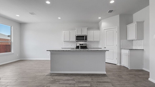 9705 Austin Hollow Rd, Crowley, TX 76036 - photo 3