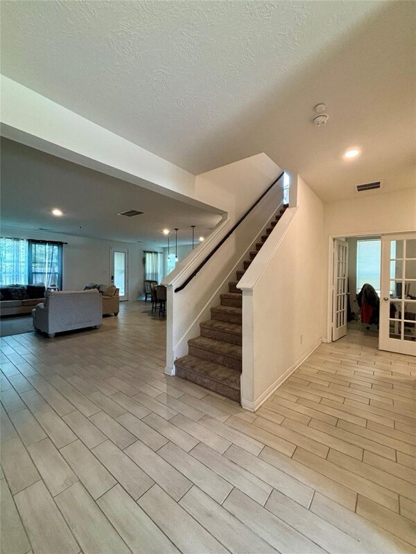 734 Hardwood Grv Ct, Houston, TX 77090 - photo 5