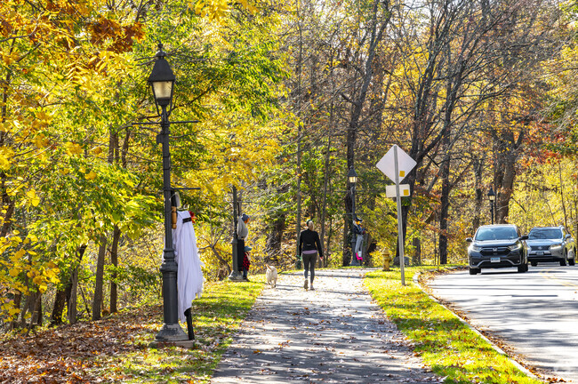 Downtown Wilton has connected sidewalks for easy walks to and from town.