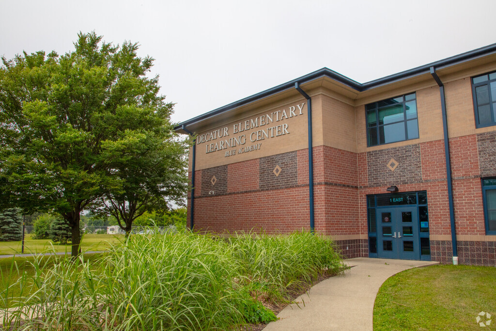 Blue Academy building in Valley Mills.