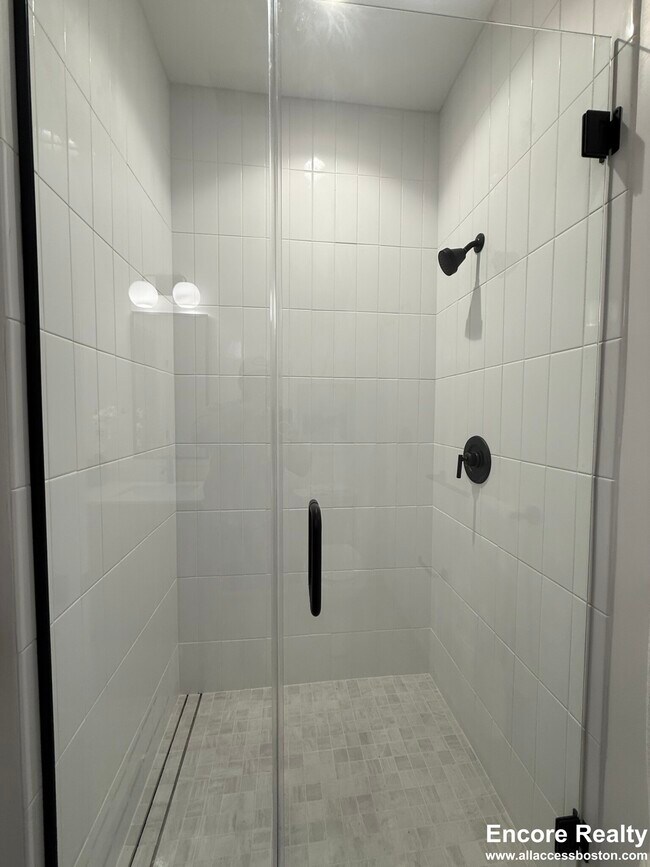 199 Gardner St unit 110, Boston, MA 02132 - photo 2