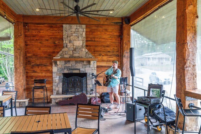 Pruett's Community Cookout