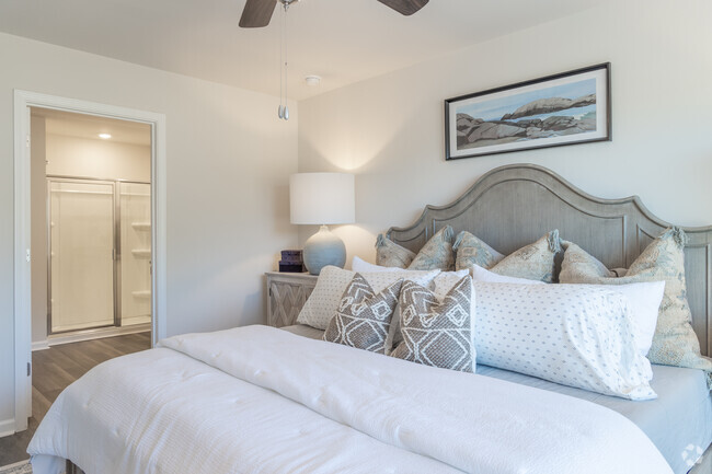 4BR, 2BA - 1774sf Cali - Master Bedroom