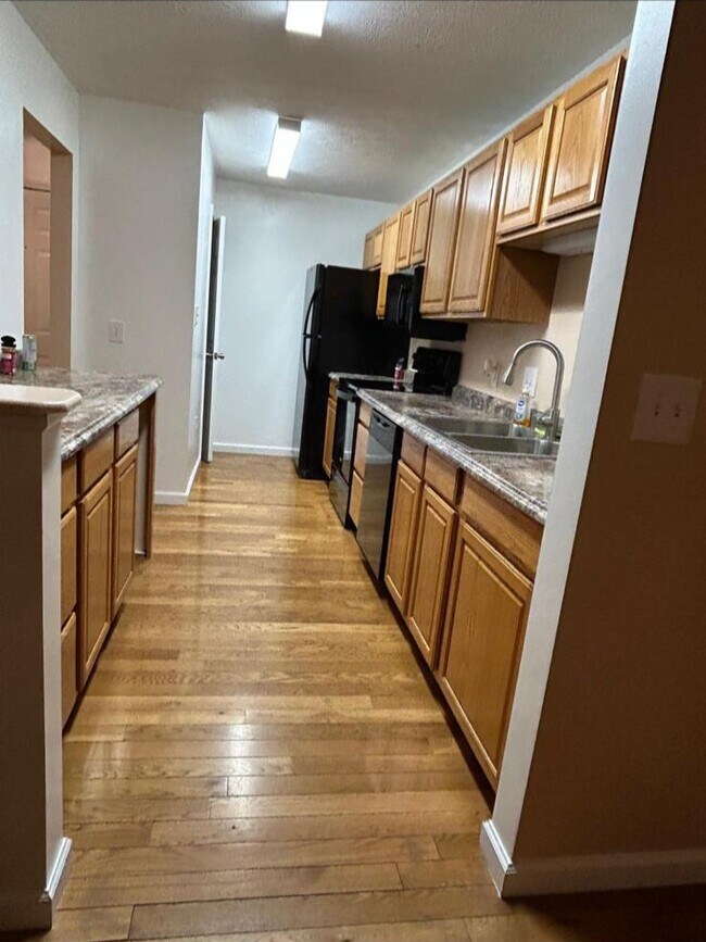 233 Legends Creek Place, Indianapolis, IN 46229