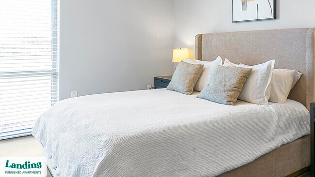 335 W 9th St unit 324, Indianapolis, IN 46202 - photo 5